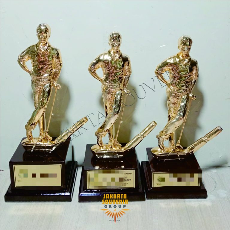 Piala Golf Emas