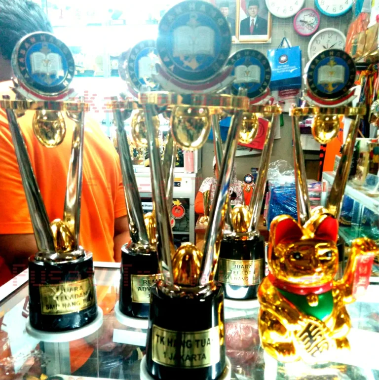 Trophy Hangtuah