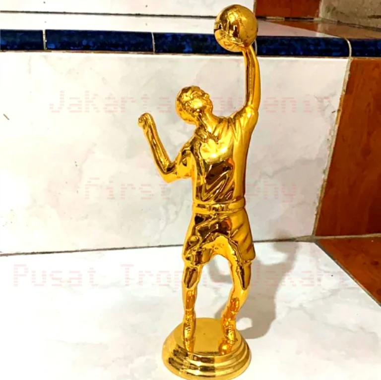 Trophy Voly